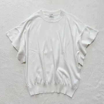 새상품급 22SS 스픽 앤 스팬 COOL 플레어 프렌치 슬리브 풀오버