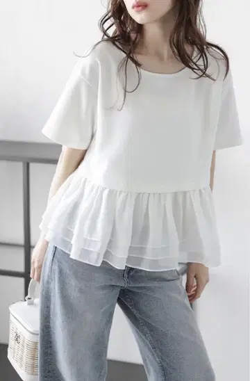 오간자 프릴 도킹 풀오버 라지엠 화이트 페플럼