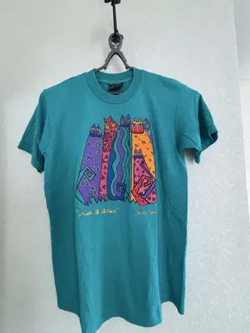 로렐 버치 LAUREL BURCH 티셔츠