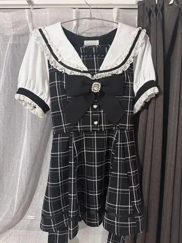 리즈리사 세일러 카라 셋업