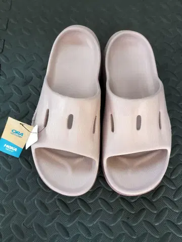 HOKA ONE ONE [호카오네오네] 리커버리 샌들 통굽 샌들