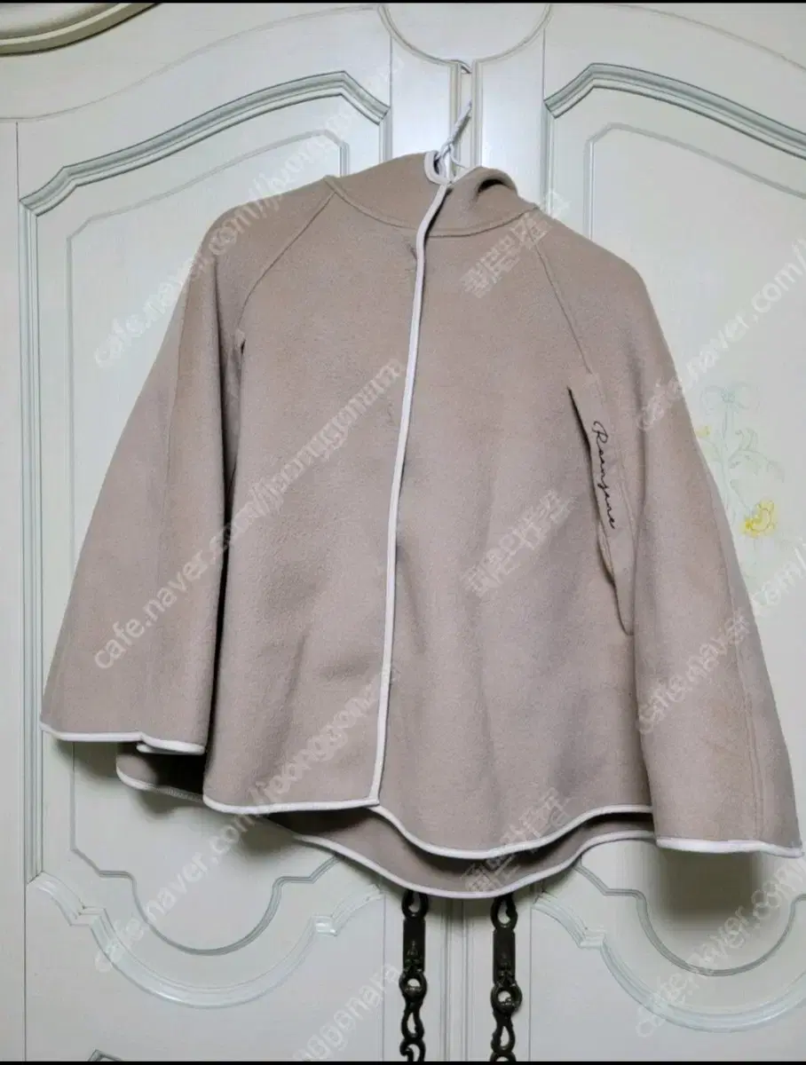 Roa&Jane Dimple (Handmade) Zuu Jude Cape Coat + Quilted Vest (145)