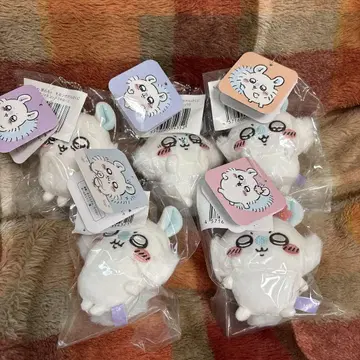 치이카와 모몽가 가득 복권 E상 키링 날다람쥐 봉제 인형