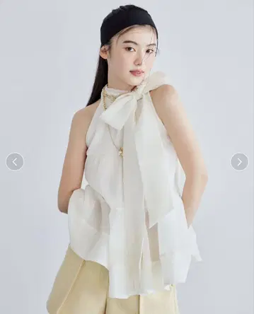 LILYBROWN 아메스리티아드 블라우스