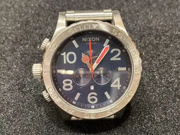 NIXON 51-30 다이얼 네이비 레드 바늘