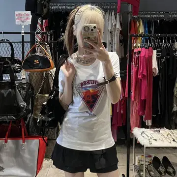 게스 GUESS 피치 T 갸루 반짝반짝 y2k 헤이세이 비즈 디자인