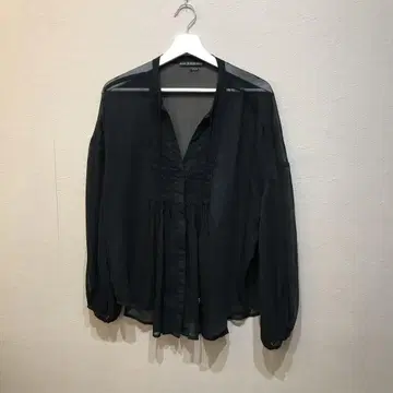 GUESS (게스) Diamante Top 시어 블라우스 사이즈 X S