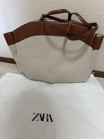 자라 베이지 브라운 토트백