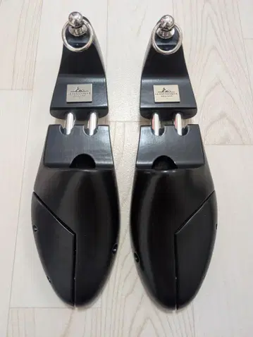 LA CORDONNERIE ANGLAISE FA85S 블랙 사이즈 39