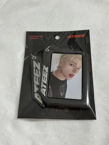 ateez 우용 라인프렌즈 팝업 트레이딩 카드 홀더