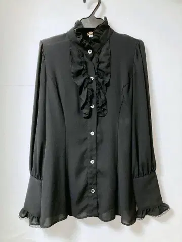 MIHOMATSUDA 프릴이 달린 블랙 셔츠 S 사이즈