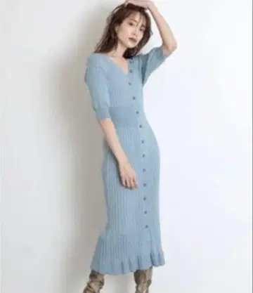 프론트 버튼 디자인 니트 원피스 라이트 블루