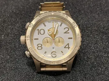 NIXON 51-30 샴페인 골드 크로노그래프 시계