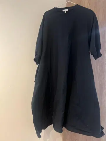 HYKE 블랙 원피스