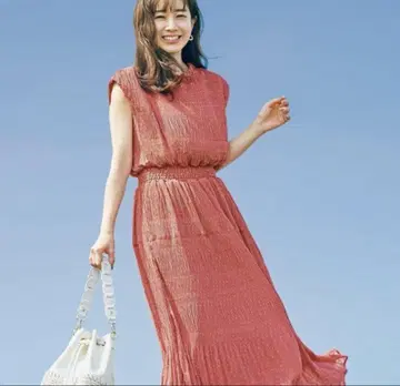 Noela 마조리카 플리츠 롱 원피스 10주년