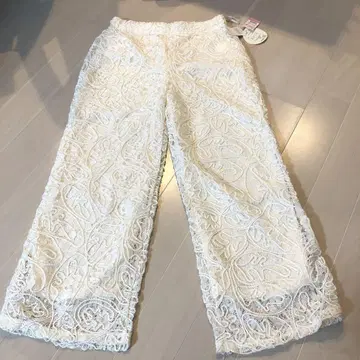 자수 화이트 코드 레이스 와이드 팬츠 L