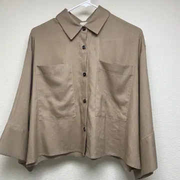 Margaux Vintage 베이지 반팔 블라우스