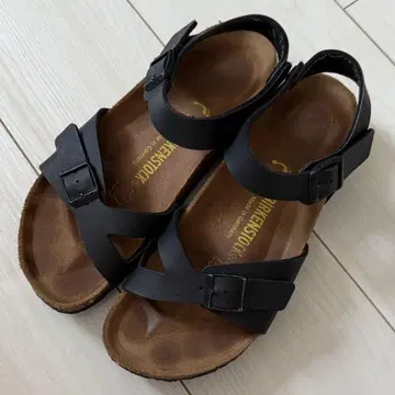 BIRKENSTOCK 버켄스탁 블랙 24.5cm