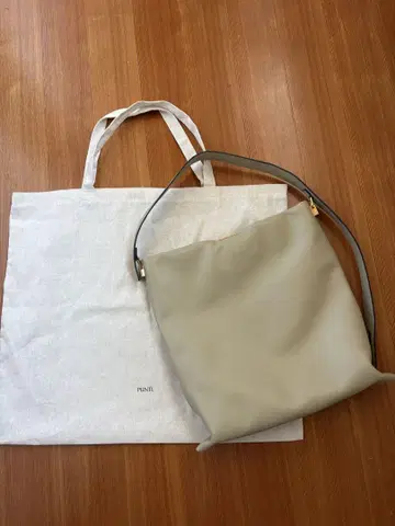 PUNTI. GRAFT-TOTE L 미사용 새상품 SAND