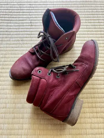 Steve Madden 레이스업 부츠