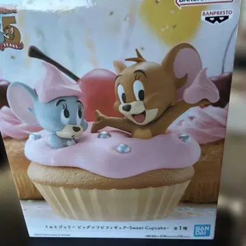톰과 제리 빅 소프트 비닐 피규어 - Sweet Cupcake -