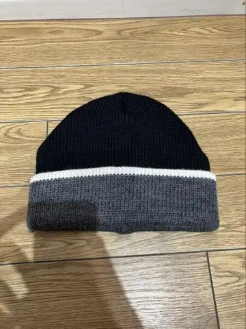 새상품 PWA / LAT LINED BEANIE 니트 캡