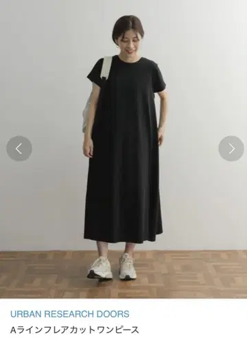 URBAN RESEARCH DOORS A 라인 티셔츠 원피스