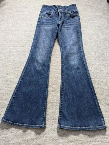다크 블루 부츠 컷 데님