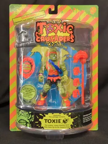 TRICK OR TREAT STUDIOS (액션 피규어) TOXIE
