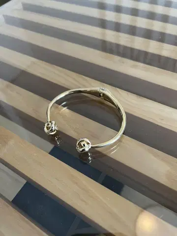 Kate Spade 오픈 뱅글 팔찌