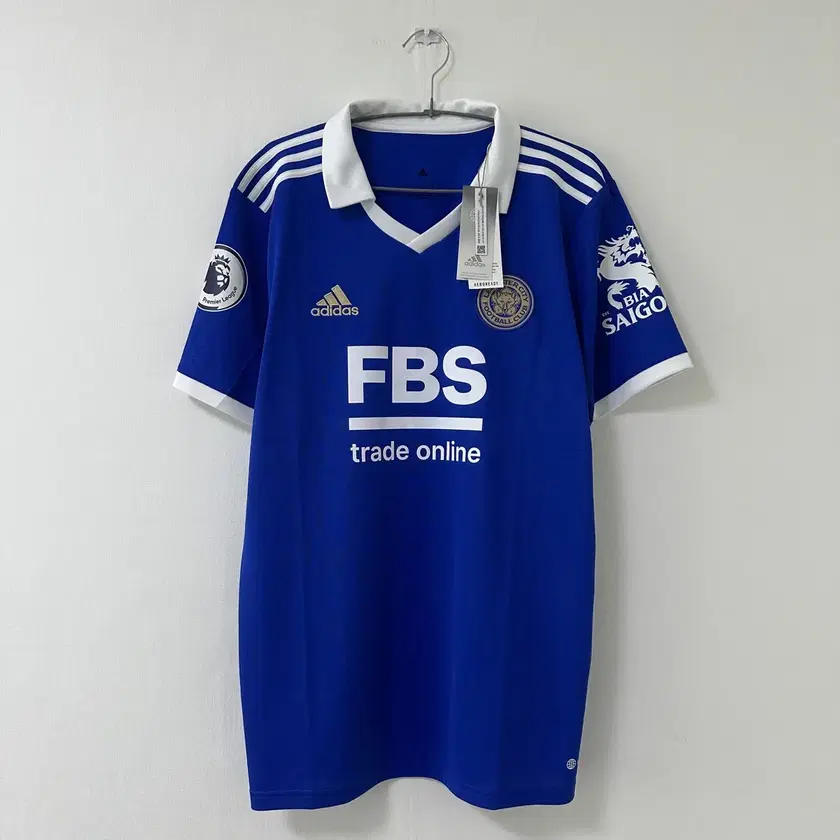 adidas 2002 FIFA APPROVED サッカーボール 台付き - メルカリ