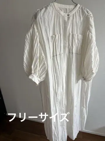 화이트 플리츠 셔츠 원피스