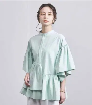 UNITED ARROWS 불규칙 페플럼 블라우스 38
