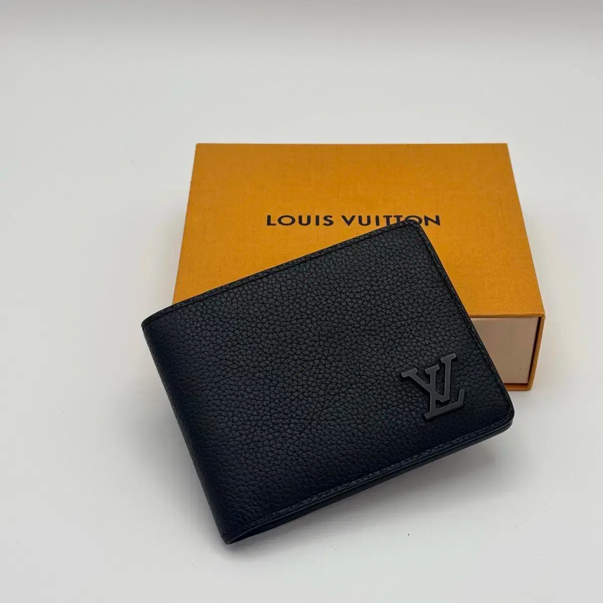 [OS] Louis Vuitton Aerogram vahn wallet