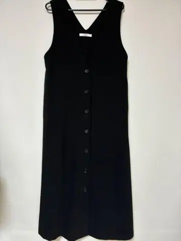 relume 슬리브리스 롱 원피스 블랙
