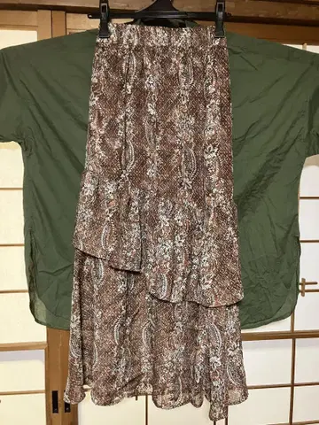 페이즐리 무늬 레이어드 롱 스커트