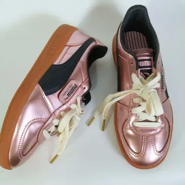 새상품급 푸마 PALERMO F.C. METALLIC 스니커즈 22.5