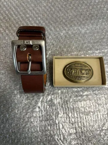 Levi Strauss & Co. 가죽 벨트