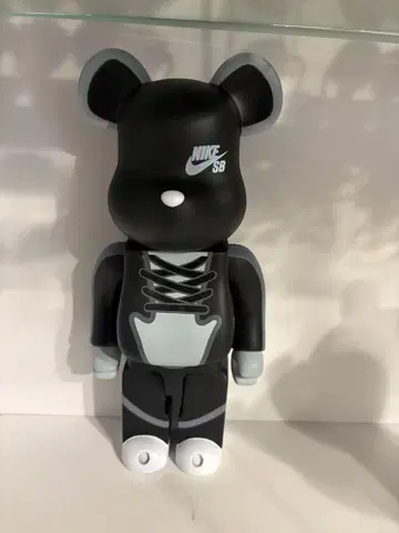 베어브릭 나이키 SB 블랙 400%