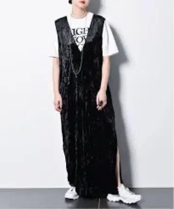CRUSH VELVET LEAN DRESS: 원피스