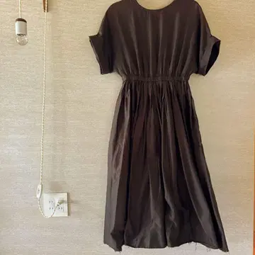 Black crane pleated dress 그레이 브라운