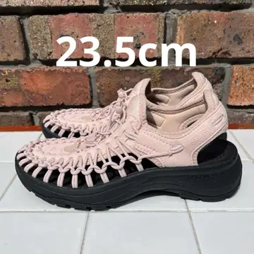 킨 유니크 아스토리아 KEEN UNEEK ASTORIA