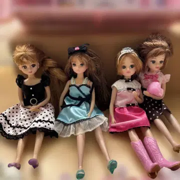 리카짱 인형 세트와 의상, 가게