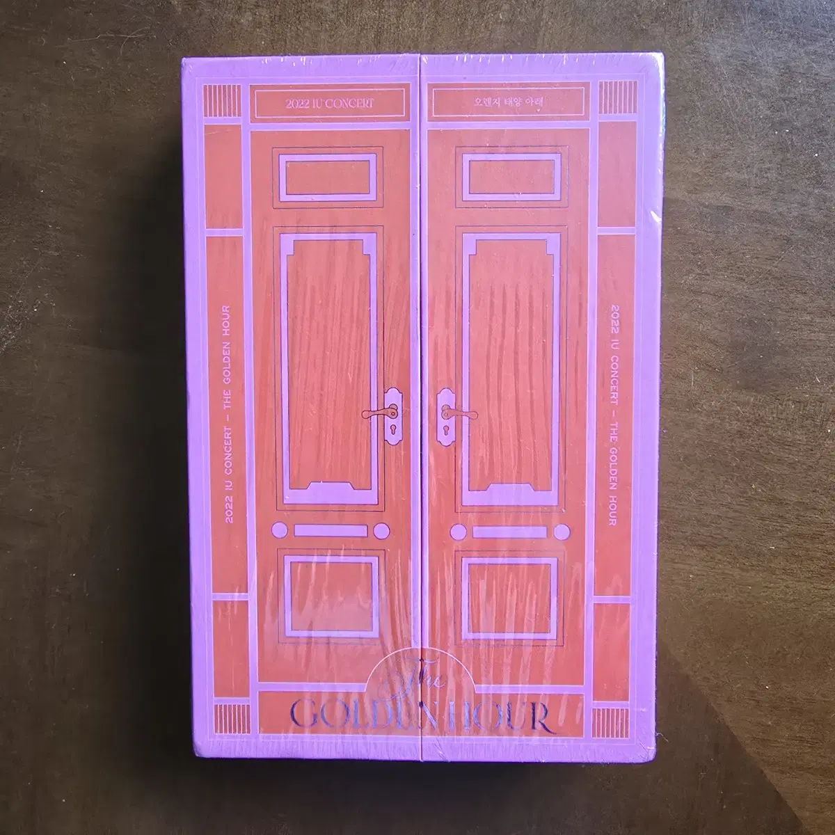 아이유 골든아워 DVD 미개봉