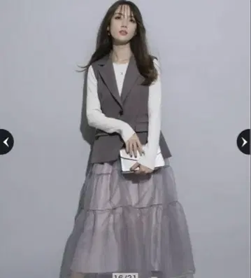 앱와이어 리치 허리 쉐이프 베스트