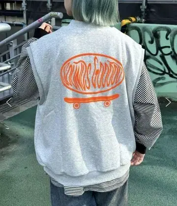 새상품 리버서블 컷 베스트 SOUNDSGOOOOD 그레이