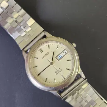 동작 확인 SEIKO SPIRIT 티타늄 아날로그 손목시계