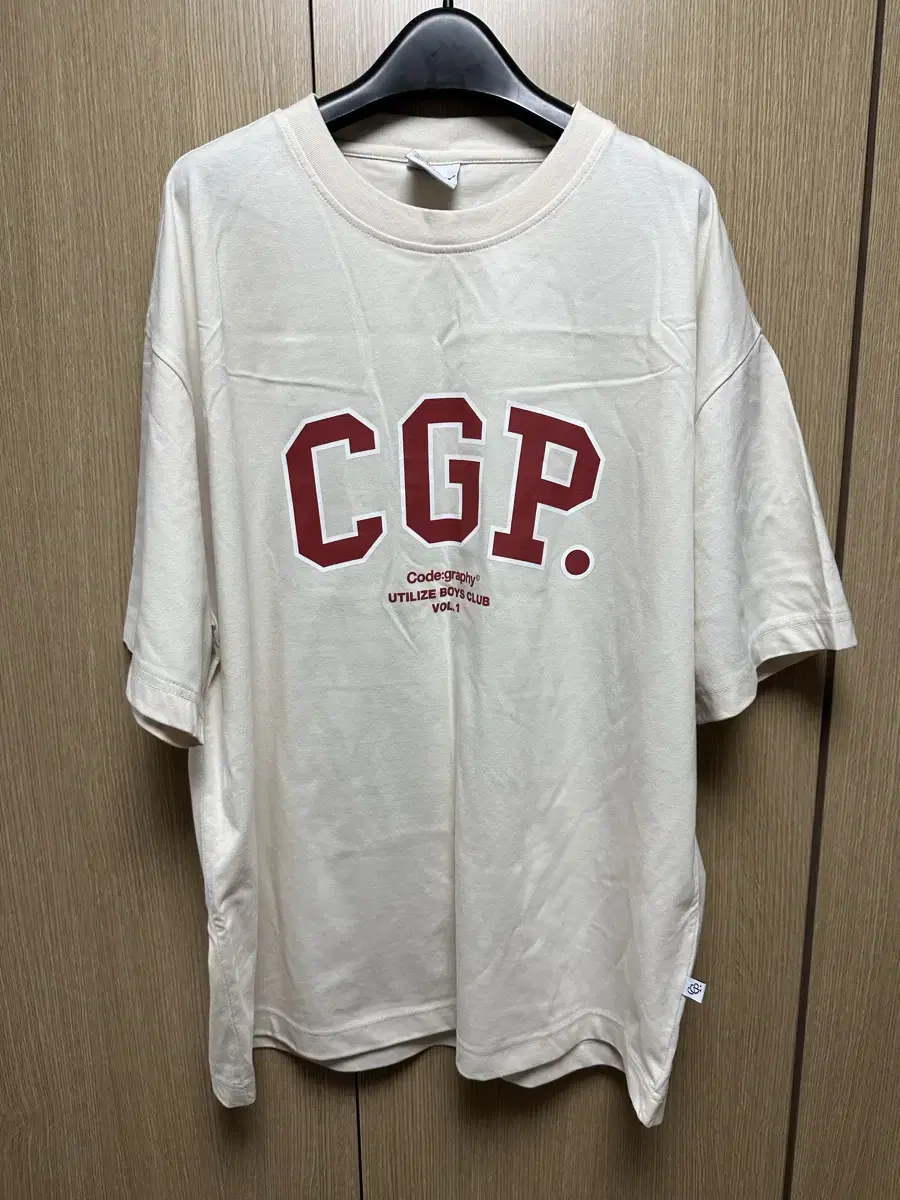 Codegraphy vahn sleeve tee XL new product