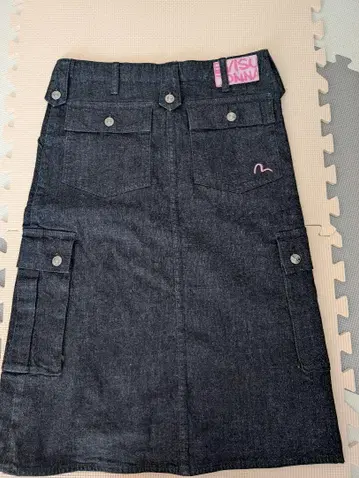 EVISU DONNA 다크 데님 미디 스커트
