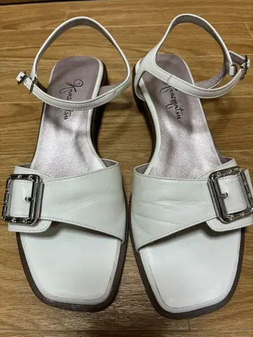긴자 카네마츠 샌들 화이트 컬러 25cm
